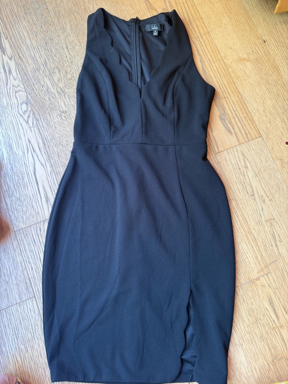 Lulu's Black Scalloped V-Neck Midi Sheath Dress